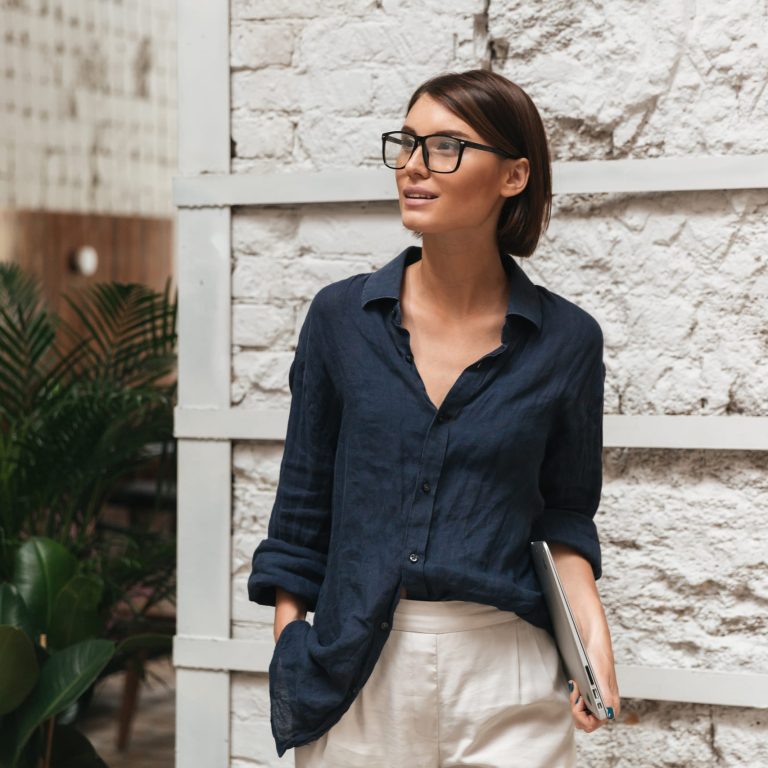 woman wearing eyeglasses