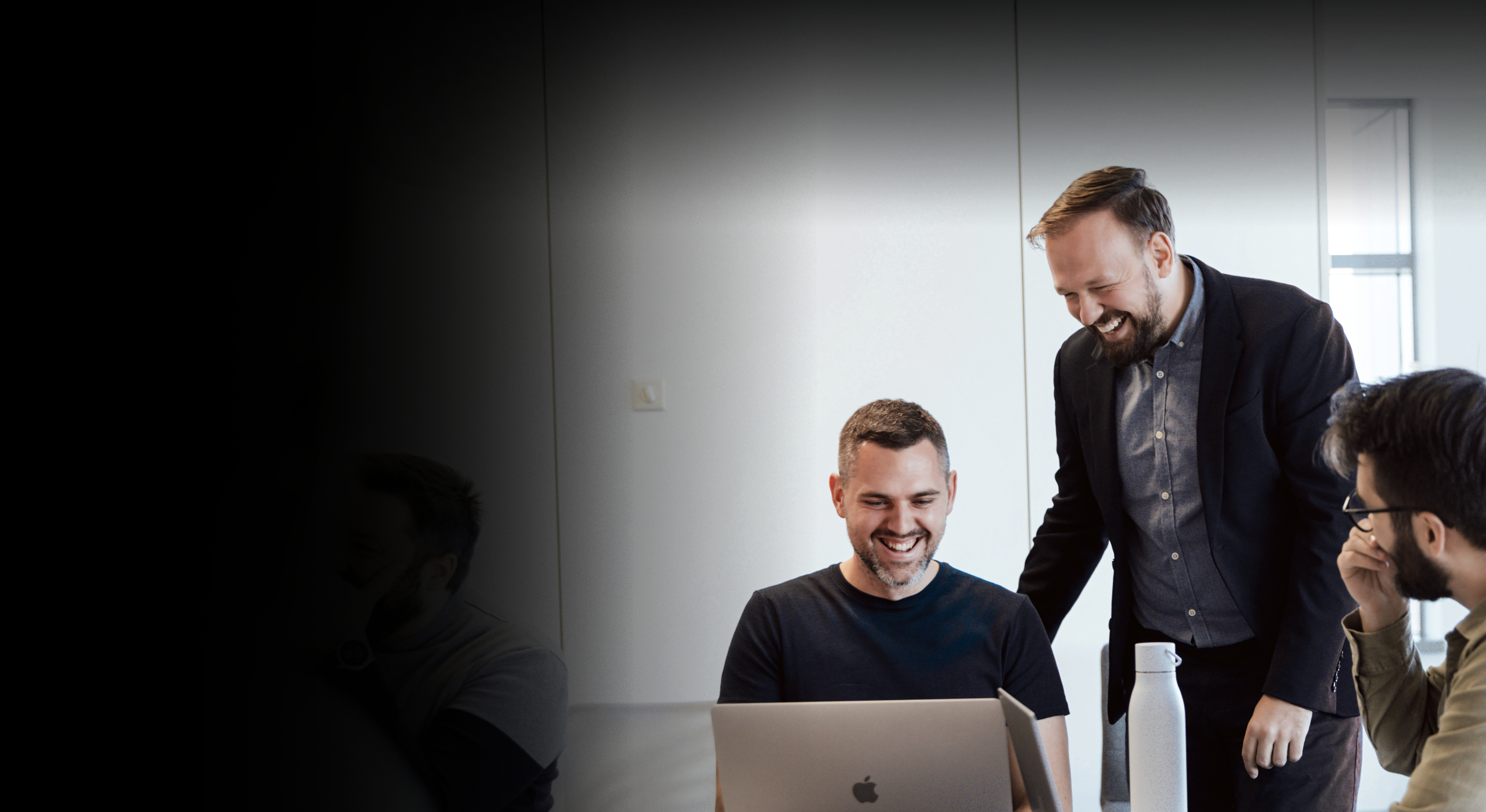 developers-having-fun-while-working